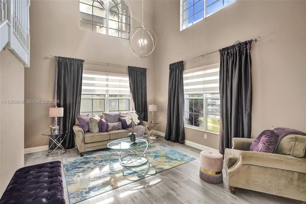 Image 12 of property listing at 17713 SW 47th St, Miramar, FL 33029