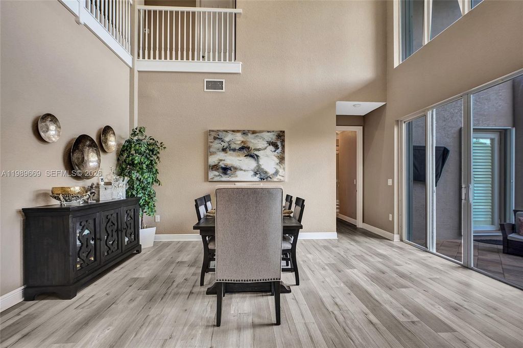 Image 18 of property listing at 17713 SW 47th St, Miramar, FL 33029