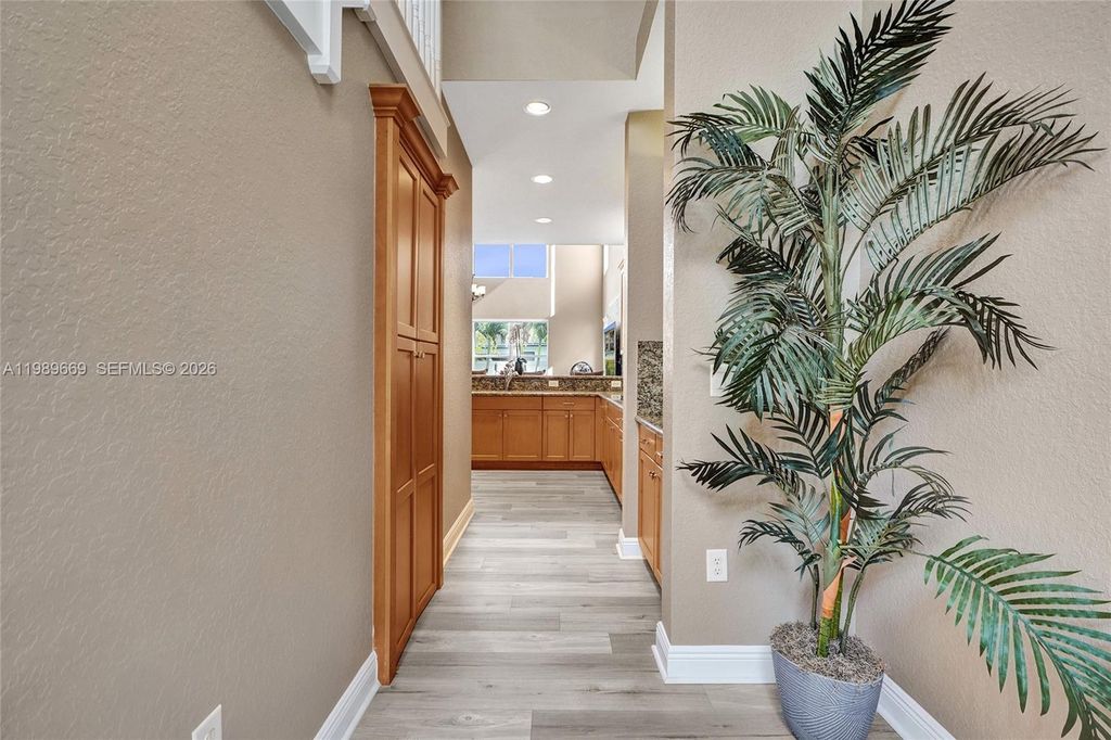 Image 26 of property listing at 17713 SW 47th St, Miramar, FL 33029