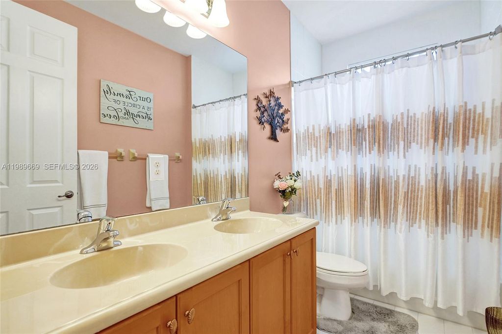 Image 62 of property listing at 17713 SW 47th St, Miramar, FL 33029