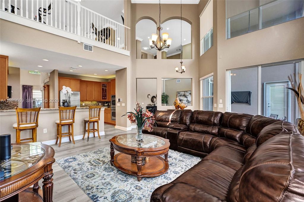 Image 7 of property listing at 17713 SW 47th St, Miramar, FL 33029