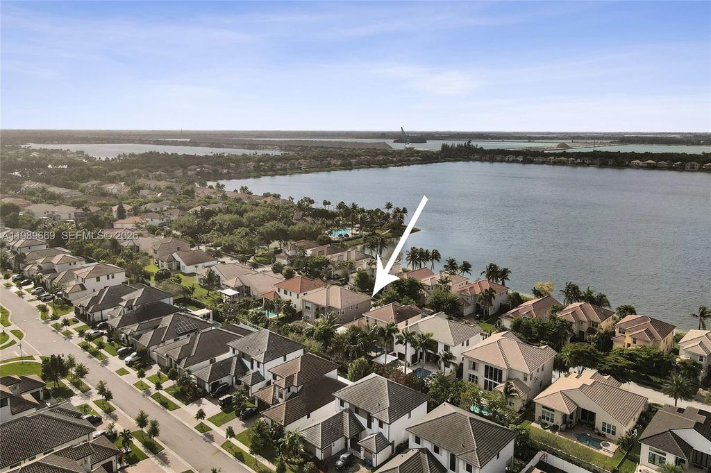 Image 71 of property listing at 17713 SW 47th St, Miramar, FL 33029