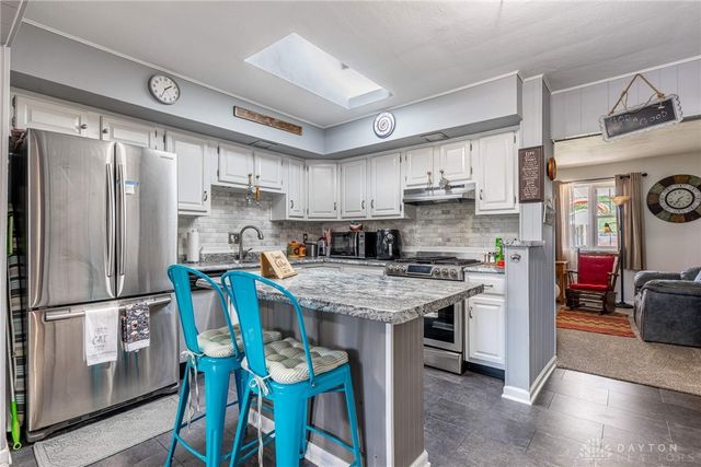 1808 Burnside Drive, Miamisburg, OH 45342