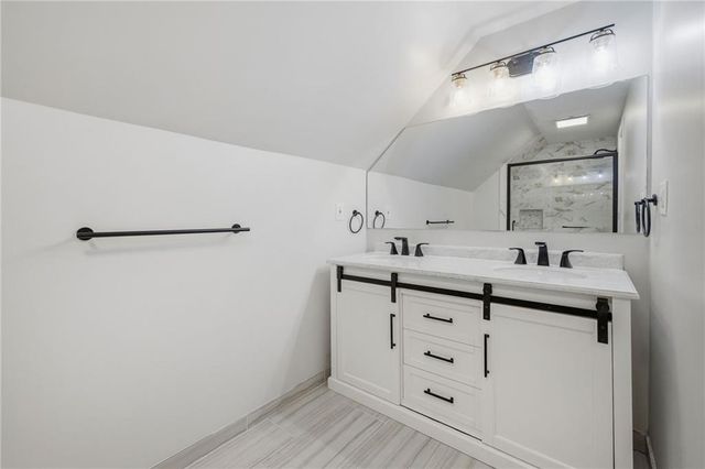 5131 W 63rd Street, Prairie Village, KS 66208