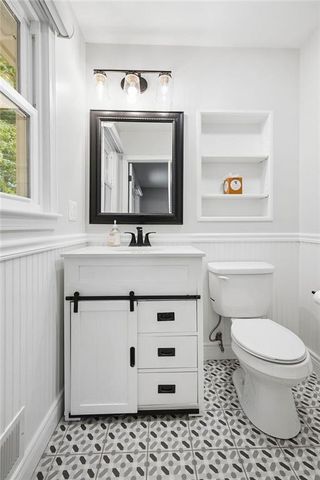 5131 W 63rd Street, Prairie Village, KS 66208