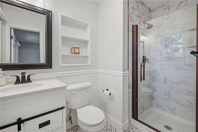 5131 W 63rd Street, Prairie Village, KS 66208