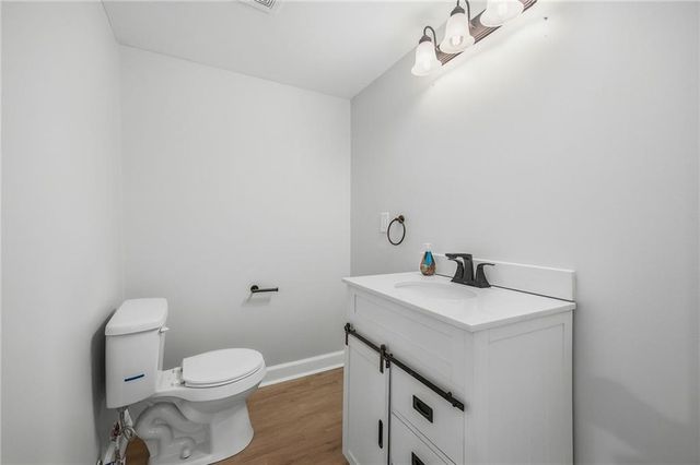 5131 W 63rd Street, Prairie Village, KS 66208