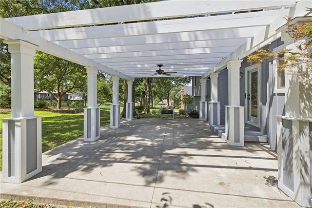 5131 W 63rd Street, Prairie Village, KS 66208