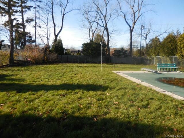 42 Handsome Avenue, Sayville, NY 11782