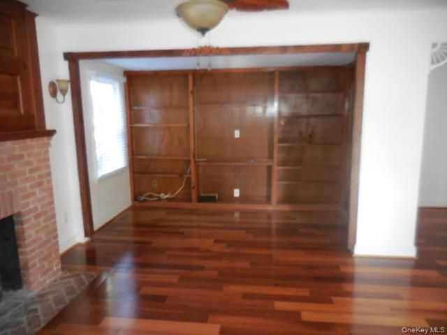 42 Handsome Avenue, Sayville, NY 11782