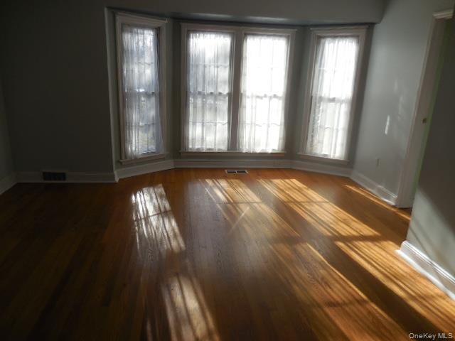 42 Handsome Avenue, Sayville, NY 11782