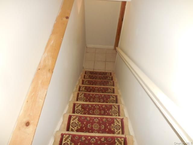 42 Handsome Avenue, Sayville, NY 11782