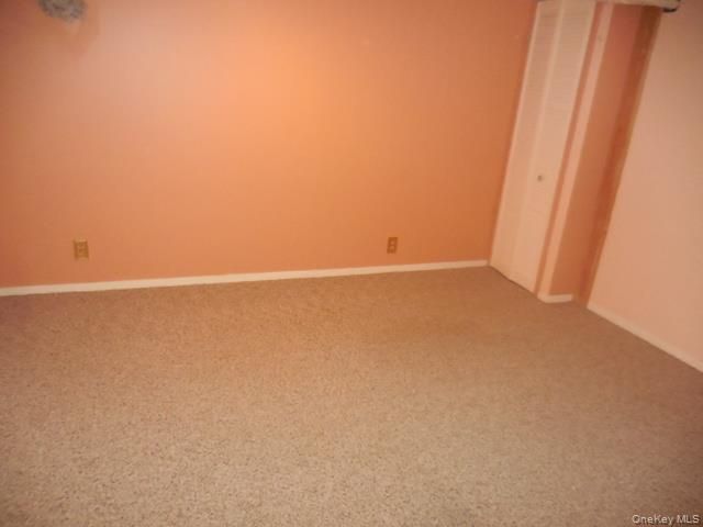 42 Handsome Avenue, Sayville, NY 11782