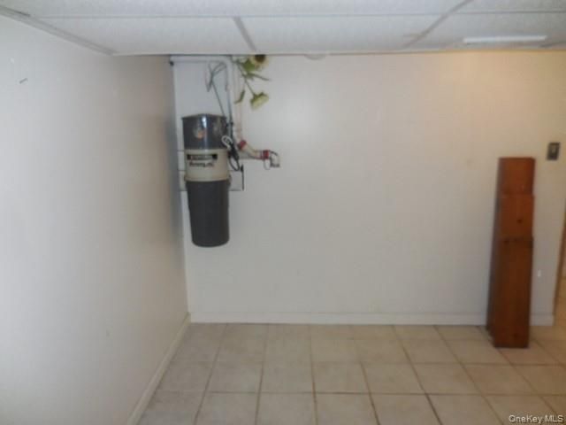 42 Handsome Avenue, Sayville, NY 11782