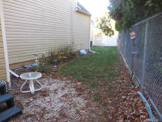 42 Handsome Avenue, Sayville, NY 11782