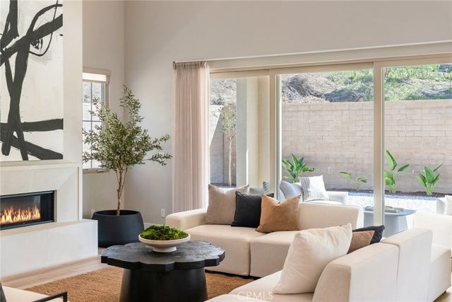 100 Bozeman, Irvine, CA 92602
