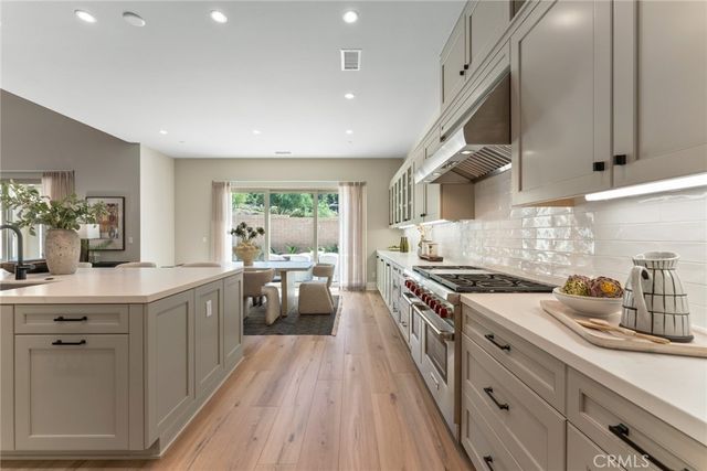 100 Bozeman, Irvine, CA 92602