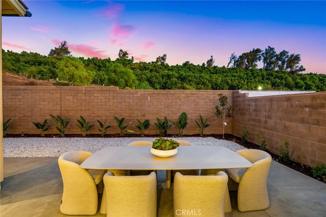 100 Bozeman, Irvine, CA 92602