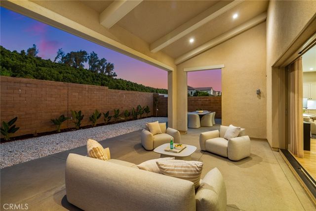 100 Bozeman, Irvine, CA 92602