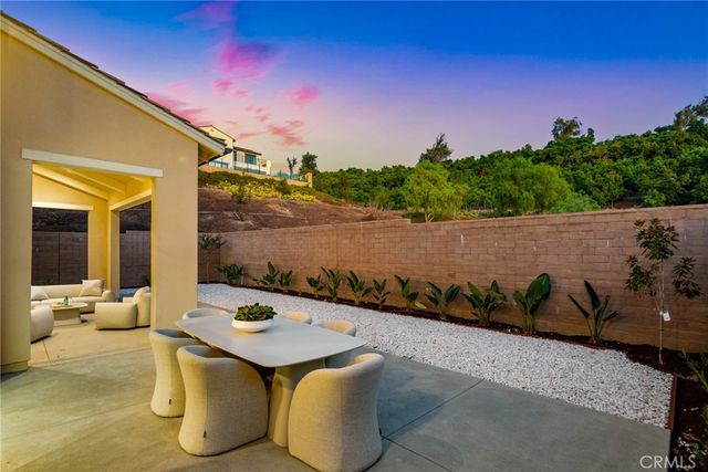 100 Bozeman, Irvine, CA 92602