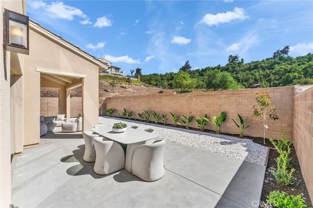 100 Bozeman, Irvine, CA 92602