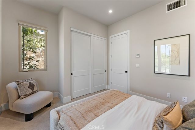 100 Bozeman, Irvine, CA 92602