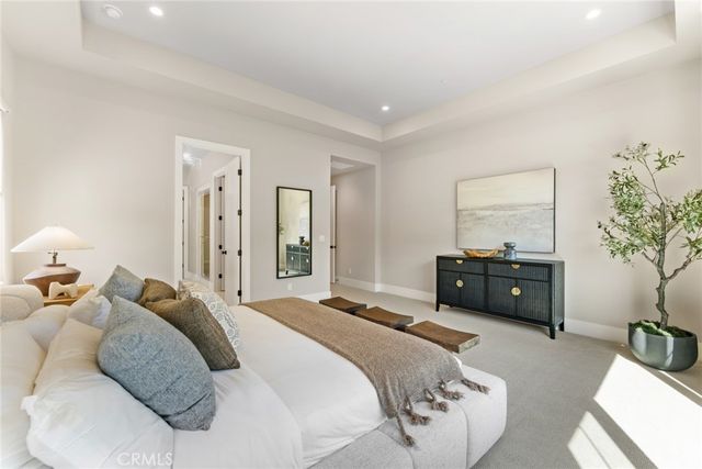 100 Bozeman, Irvine, CA 92602