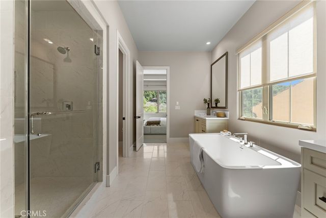 100 Bozeman, Irvine, CA 92602