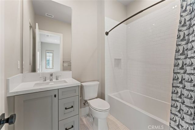 100 Bozeman, Irvine, CA 92602