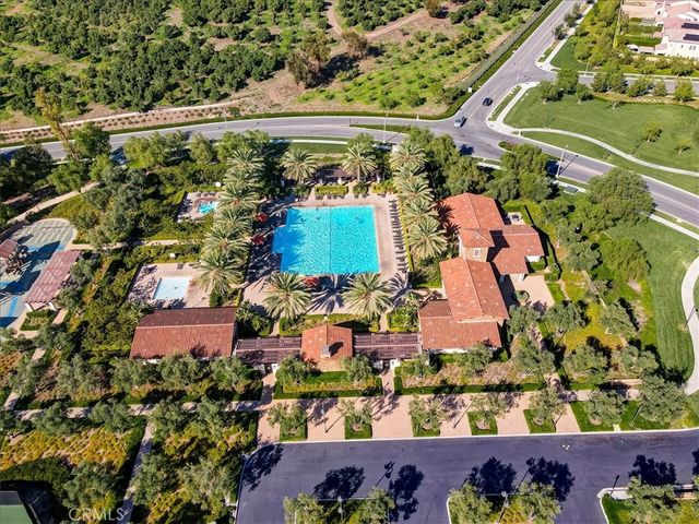 100 Bozeman, Irvine, CA 92602