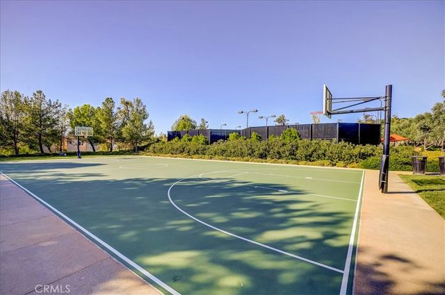 100 Bozeman, Irvine, CA 92602