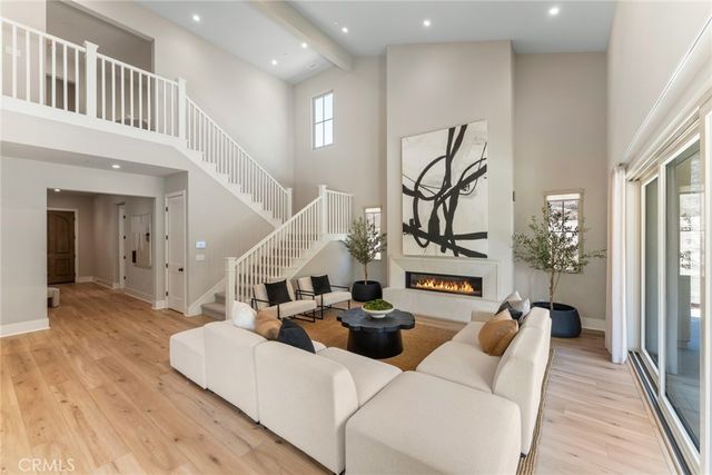100 Bozeman, Irvine, CA 92602