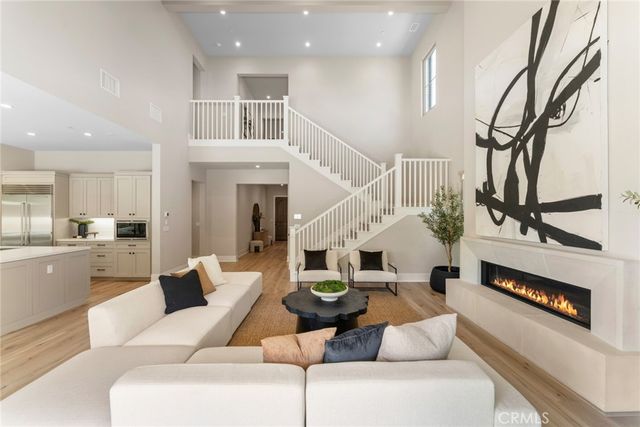 100 Bozeman, Irvine, CA 92602