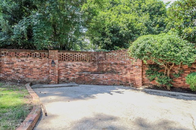 711 Oberlin Road, Augusta, GA 30909