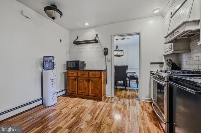 122 CHAPEL HILL DR, Newark, DE 19711