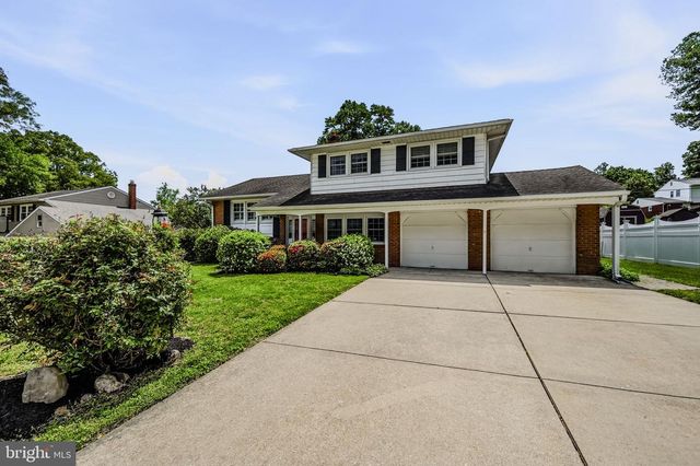 122 CHAPEL HILL DR, Newark, DE 19711