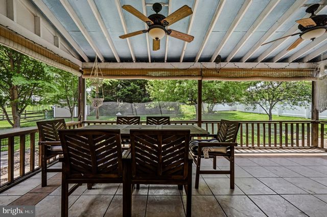 122 CHAPEL HILL DR, Newark, DE 19711