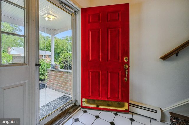 122 CHAPEL HILL DR, Newark, DE 19711