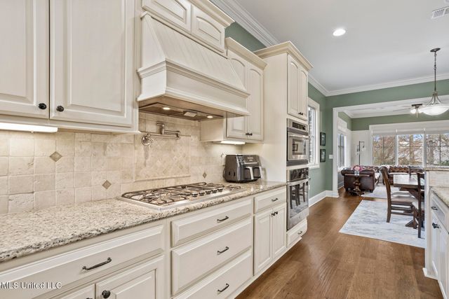 302 Crimson Crowne, Flowood, MS 39232