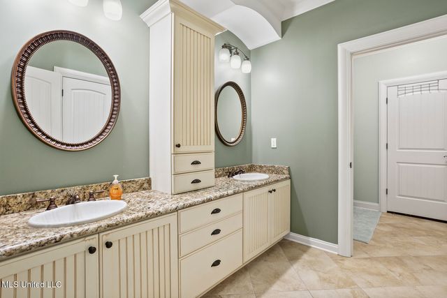 302 Crimson Crowne, Flowood, MS 39232