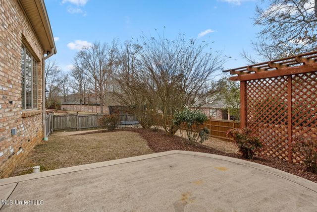 302 Crimson Crowne, Flowood, MS 39232