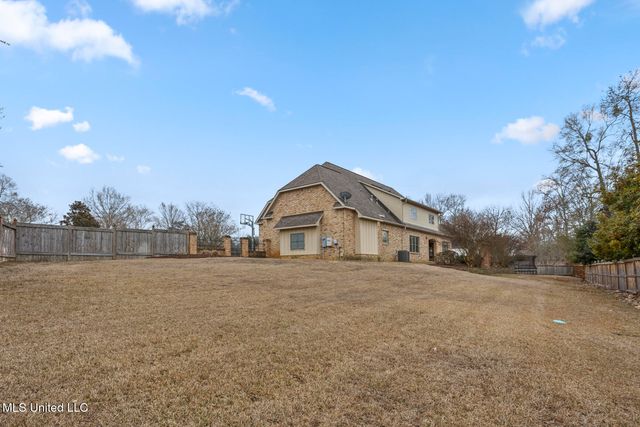 302 Crimson Crowne, Flowood, MS 39232