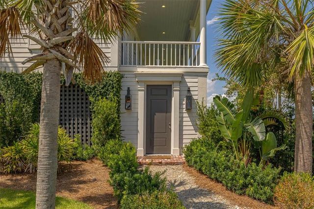 295 Mcintosh Avenue, St. Simons Island, GA 31522