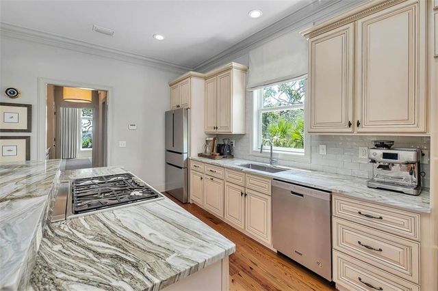 295 Mcintosh Avenue, St. Simons Island, GA 31522