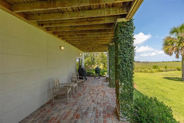 295 Mcintosh Avenue, St. Simons Island, GA 31522