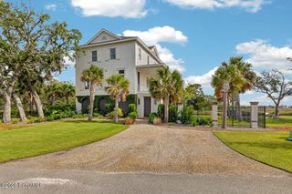 295 Mcintosh Avenue, St. Simons Island, GA 31522
