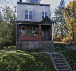 1123 Buente St, Spring Hill, PA 15212