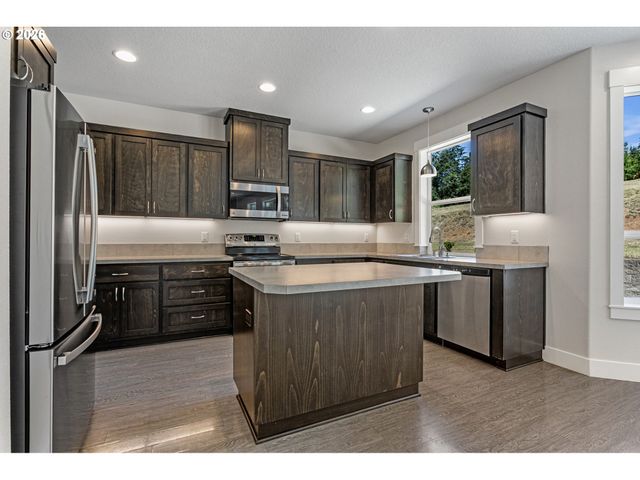 17100 Ne 299TH St, Yacolt, WA 98675