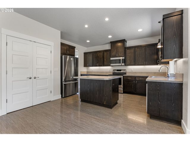 17100 Ne 299TH St, Yacolt, WA 98675