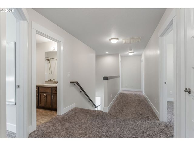17100 Ne 299TH St, Yacolt, WA 98675